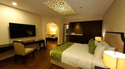 Ramada by Wyndham Lahore Gulberg II - image 6