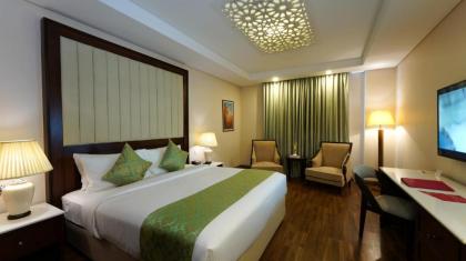 Ramada by Wyndham Lahore Gulberg II - image 8