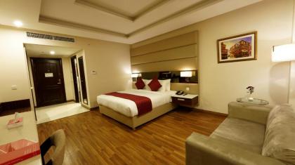 Ramada by Wyndham Lahore Gulberg II - image 9
