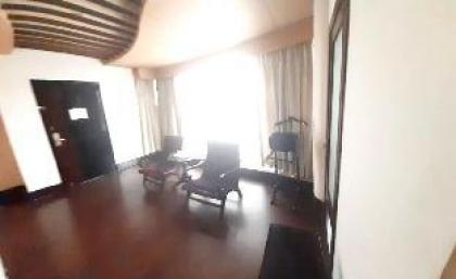 Luxury Elegante  Furnished Junior Suite