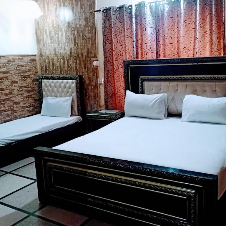 New Moon Soon Hotel - main image