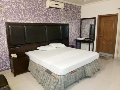 New Look Hotel - image 11