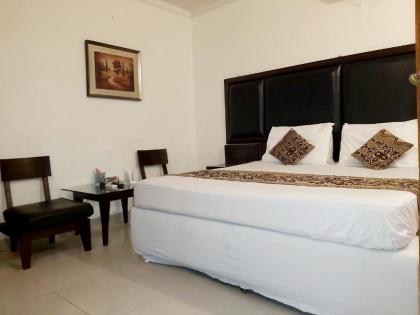 New Look Hotel - image 15