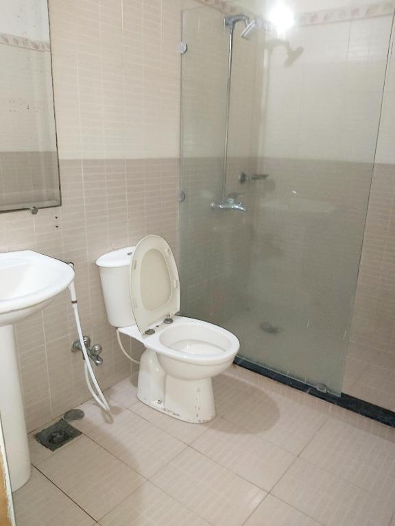 New Look Hotel - image 4