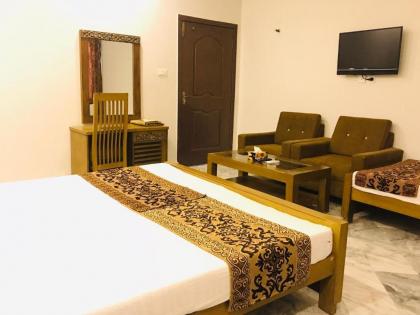 Hotel Pakeeza One - image 5