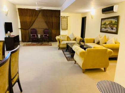 Royal Two Bed Luxury Apartment Gulberg - image 3