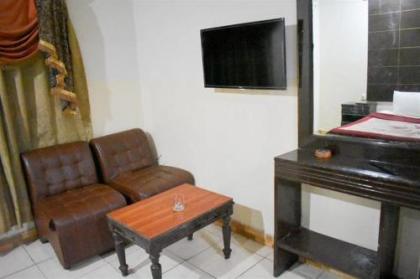 Mid Land Hotel - image 9
