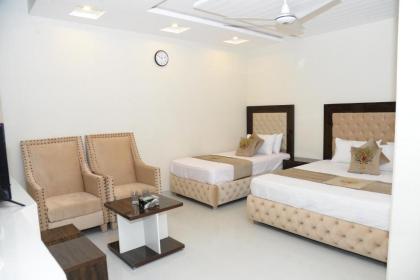 Park View Hotel Gulberg - image 10