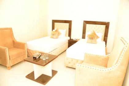 Park View Hotel Gulberg - image 12