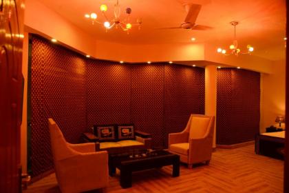 Park View Hotel Gulberg - image 17