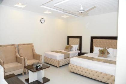 Park View Hotel Gulberg - image 9