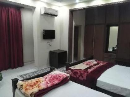 Seven Eleven Hotel Lahore - image 4