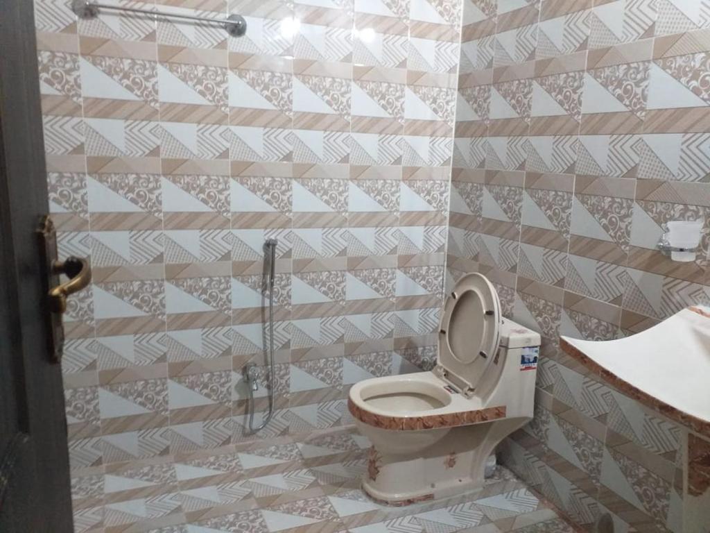 Hotel Royal Fort - image 5
