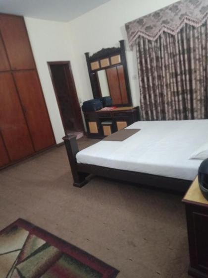 Decent palace hotel - image 11