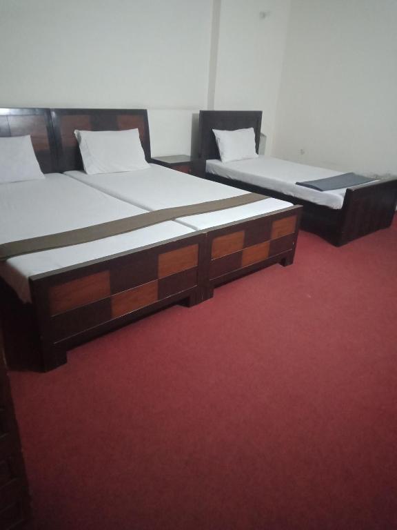 Decent palace hotel - image 5