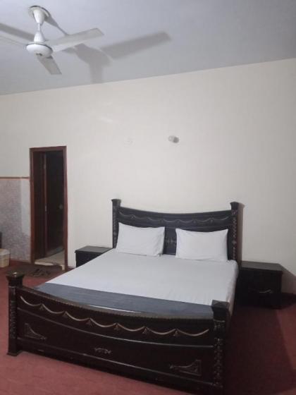 Decent palace hotel - image 8
