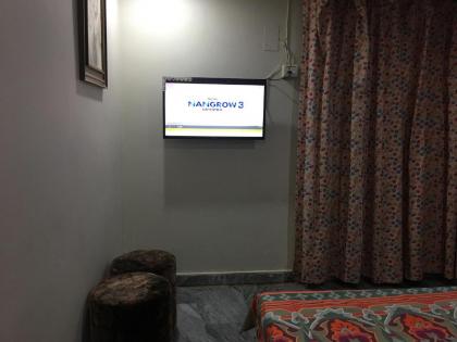 1 Bed Apartment with terrace - image 2