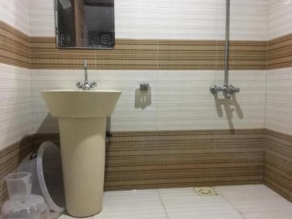 1 Bed Apartment with terrace - image 5
