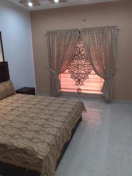 Luxurious House with affordable price - image 5