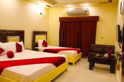 Hotel Days Inn - image 2
