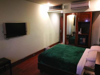 Regency Inn Hotel - image 13