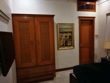 Regency Inn Hotel - image 7