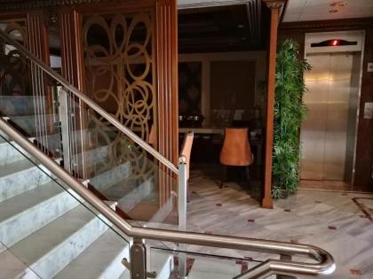 Regency Inn Hotel - image 9
