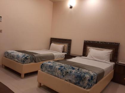 Day In Lahore - image 23