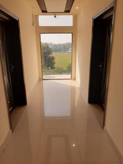 Day In Lahore - image 25