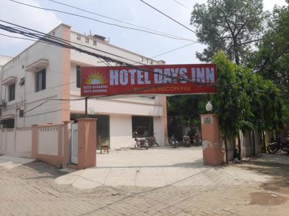 Day In Gulberg - image 10