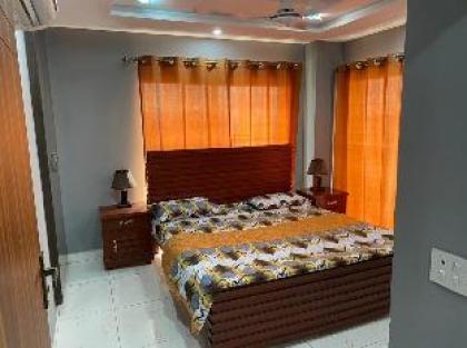 Eiffel Luxury Apartment