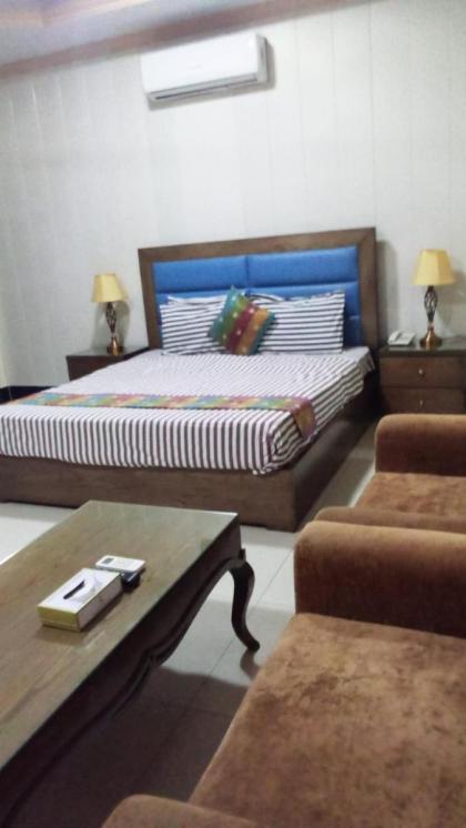 Hotel Gulberg Lodges Hali Road - image 6