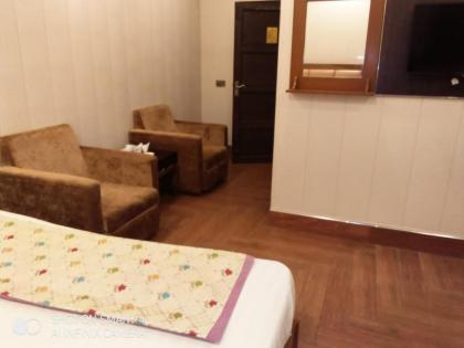 Hotel Gulberg Lodges Hali Road - image 8