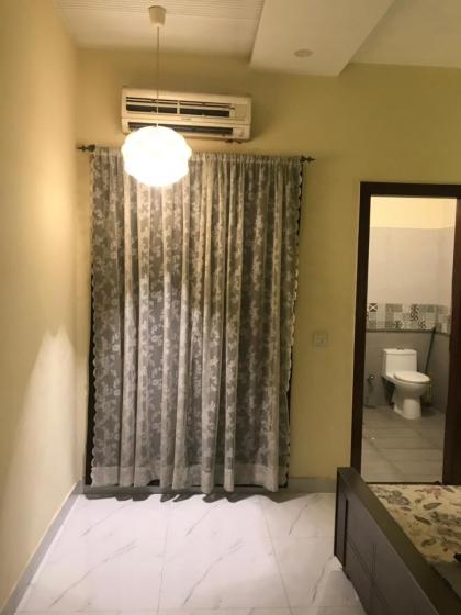 Lovely 1-Bed House in Lahore - image 13