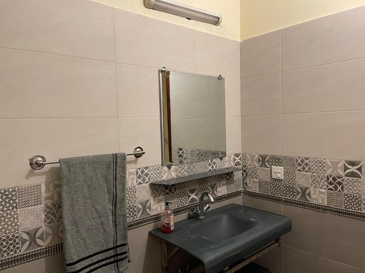 Lovely 1-Bed House in Lahore - image 4