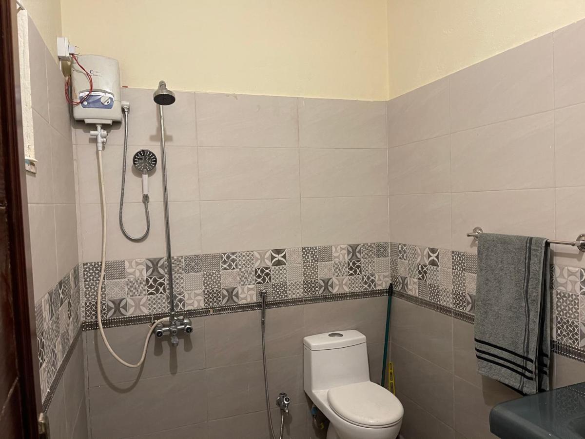 Lovely 1-Bed House in Lahore - image 7