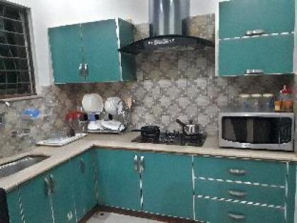 Bright & Stylish House 3BHK Near Lahore Ring Road - image 9