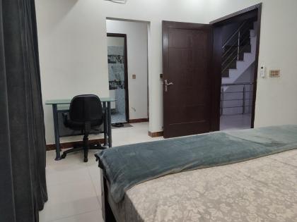 Fully Serviced Holiday Home Near Lahore Ring Road - image 8