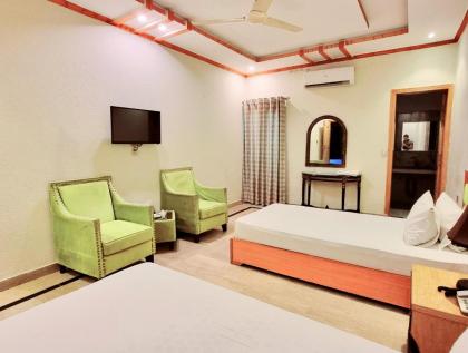 Royal Pakeeza Hotel - image 7