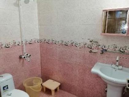 Furnished Portion with Lounge & Balcony - Homestay - image 4