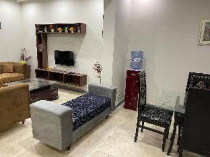 Brand New 2 Bed Apartment near Shaukat Khanum - image 15