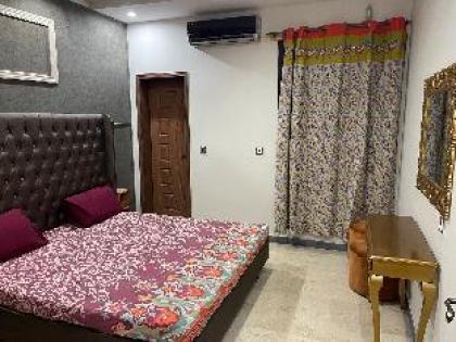 Brand New 2 Bed Apartment near Shaukat Khanum - image 20