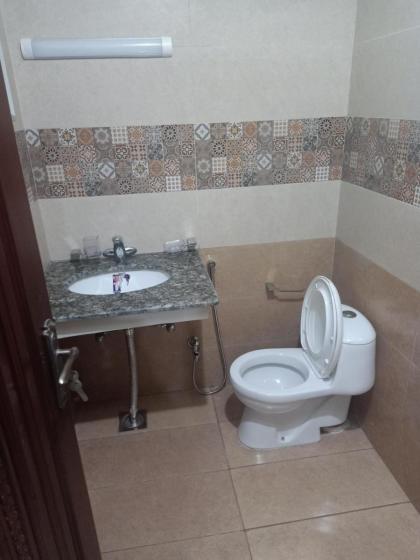 Continental Girls Hostel Muhafiz Town Phase 2 - image 24