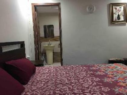 One Bed Apartment near Shaukat Khanum - image 15