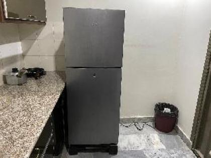 One Bed Apartment near Shaukat Khanum - image 16