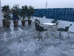 One Bed Apartment near Shaukat Khanum - image 2