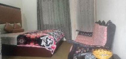Two Bedroom Flat For Families & Corporate Guests - image 2