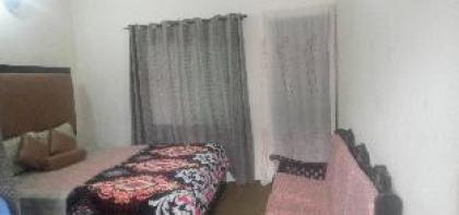 Two Bedroom Flat For Families & Corporate Guests - image 6