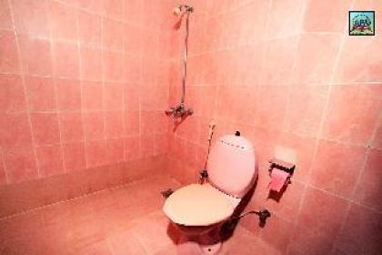 Deluxe Rooms For Comfortable Stay - image 3