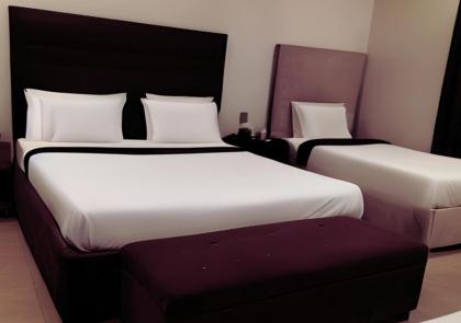 Hotel Day In Emporium - image 12